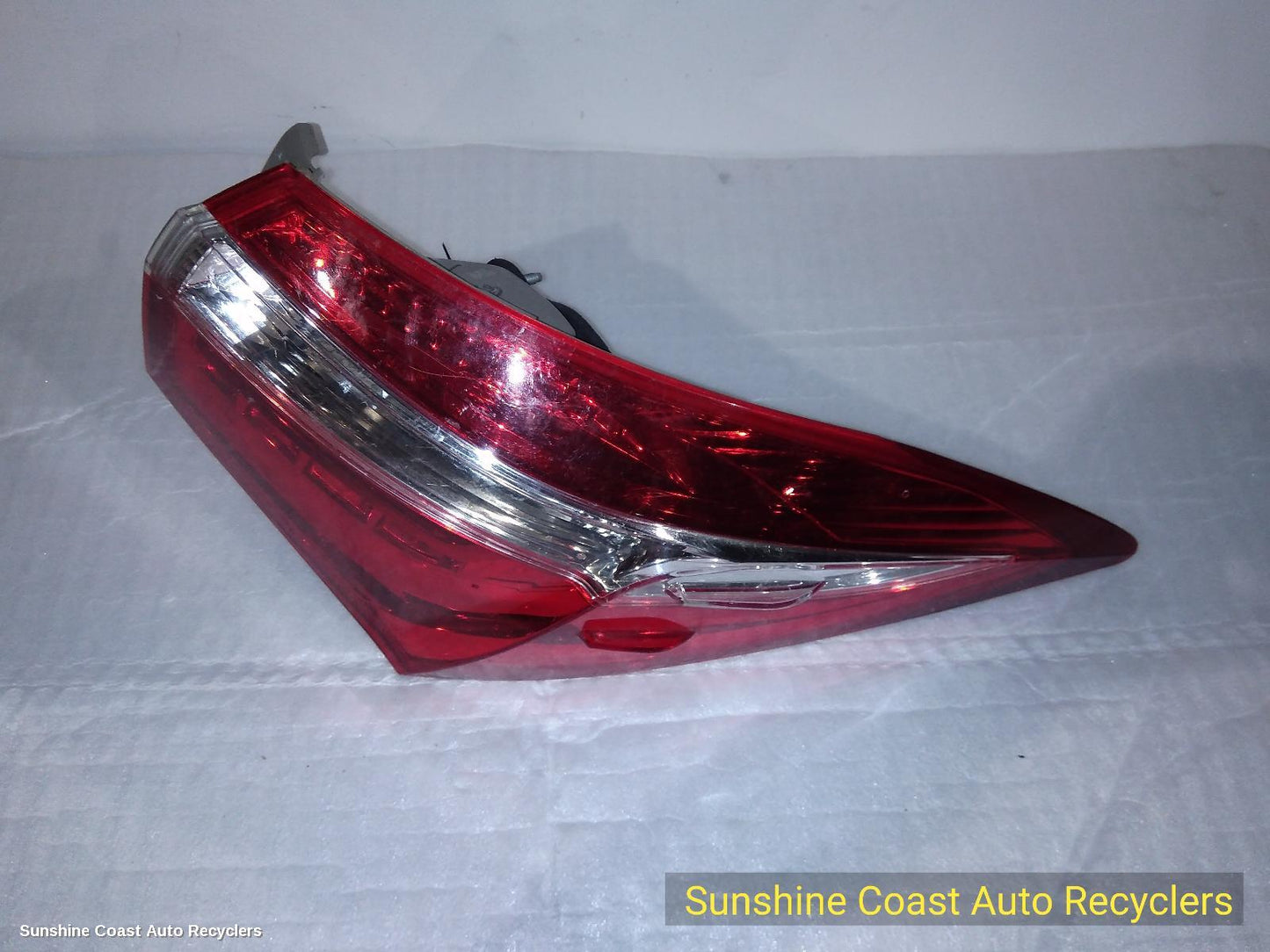 2013-2016 Toyota Corolla Right Taillight