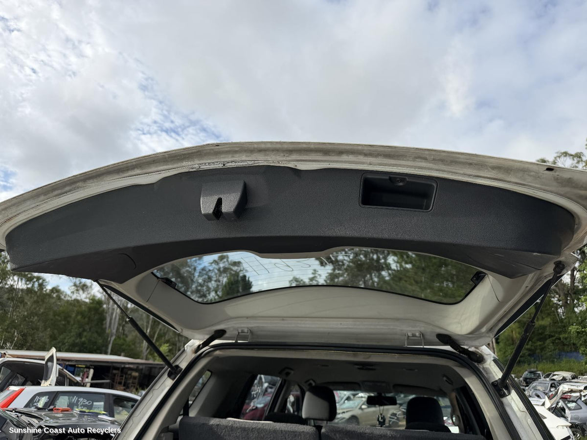 2012-2016 Holden Colorado Door Boot Gate Lock