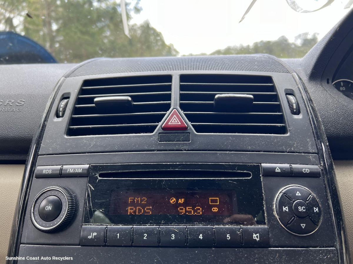 2005-2007 Mercedes A Class Radio Cd Dvd Sat Tv