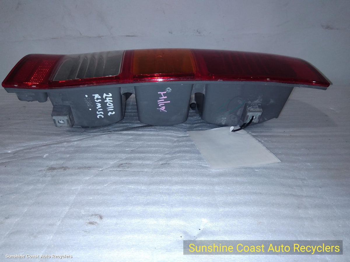 2005-2011 Toyota Hilux Left Taillight