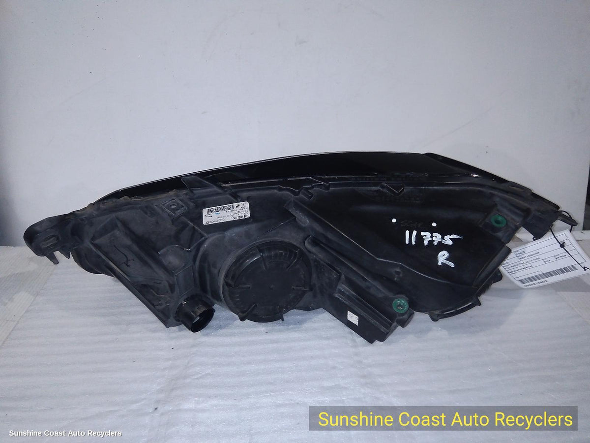 2016-2020 Jaguar F Pace Right Headlamp