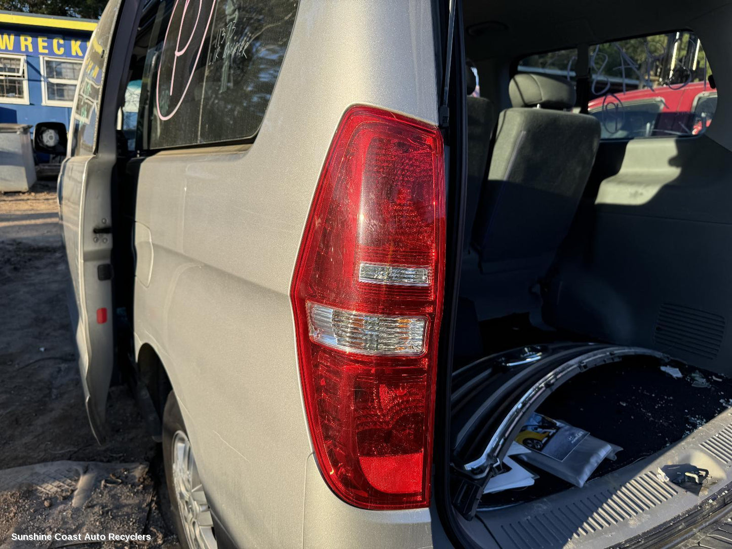 2016 Hyundai Iload/imax Left Taillight