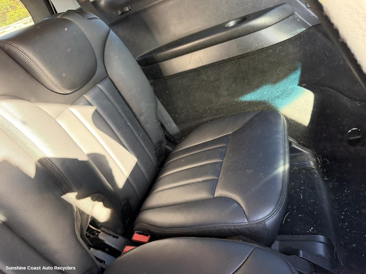 2006-2010 Mercedes R Class 3rd Seat