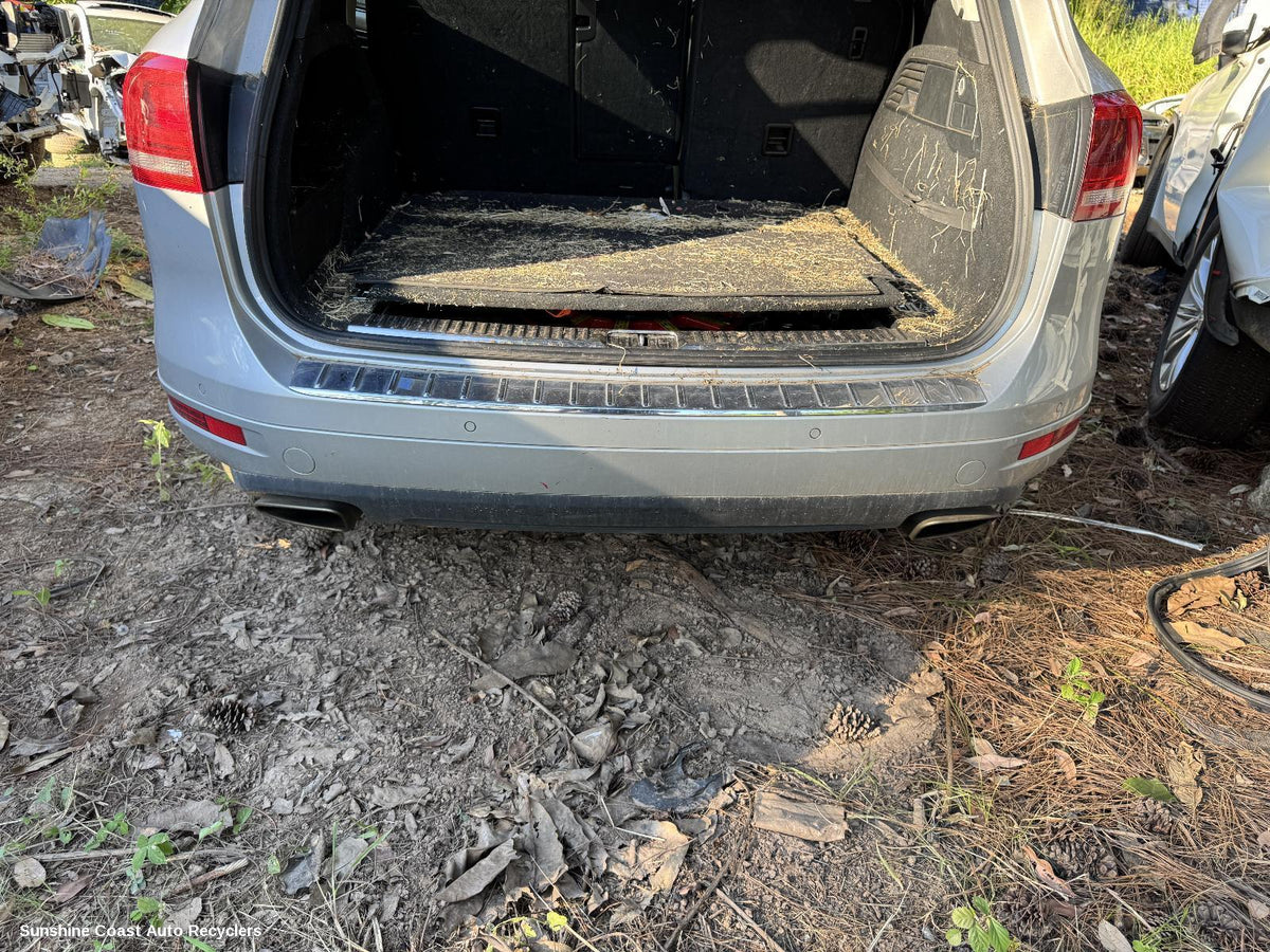 2010-2018 Volkswagen Touareg Rear Bumper