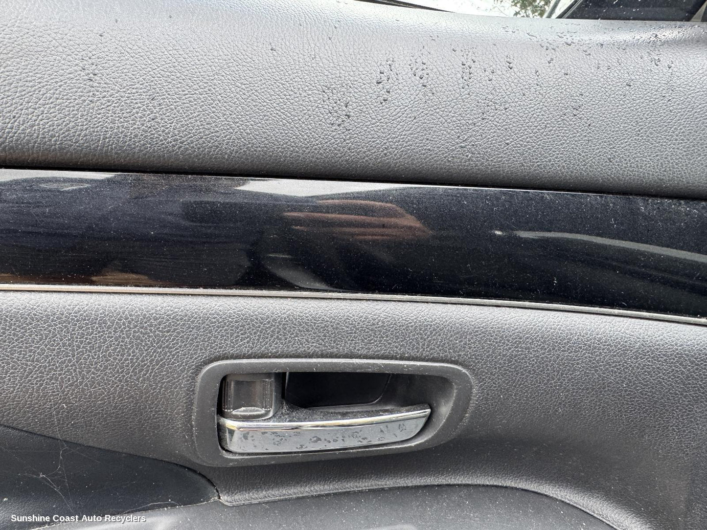 2018 Mitsubishi Outlander Door Handle