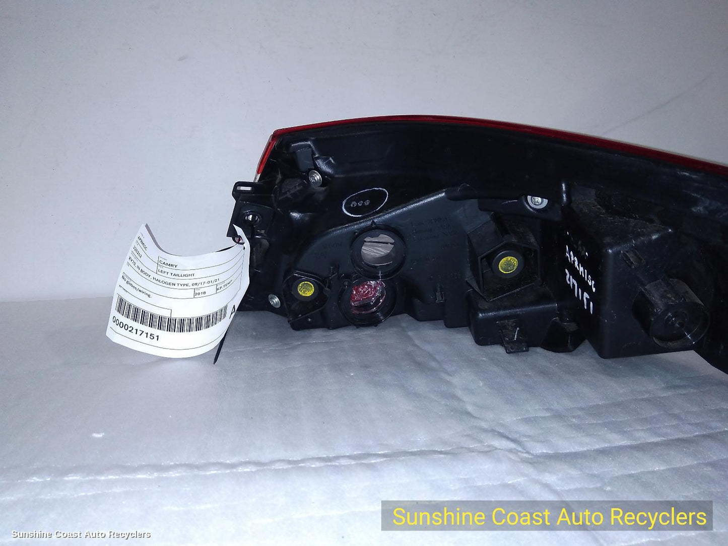 2018 Toyota Camry Left Taillight