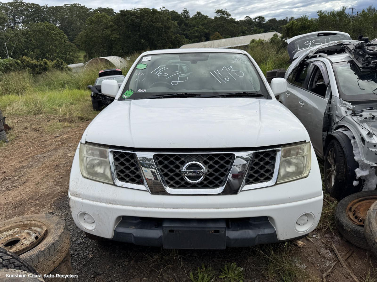 2005-2015 Nissan Navara Right Headlamp