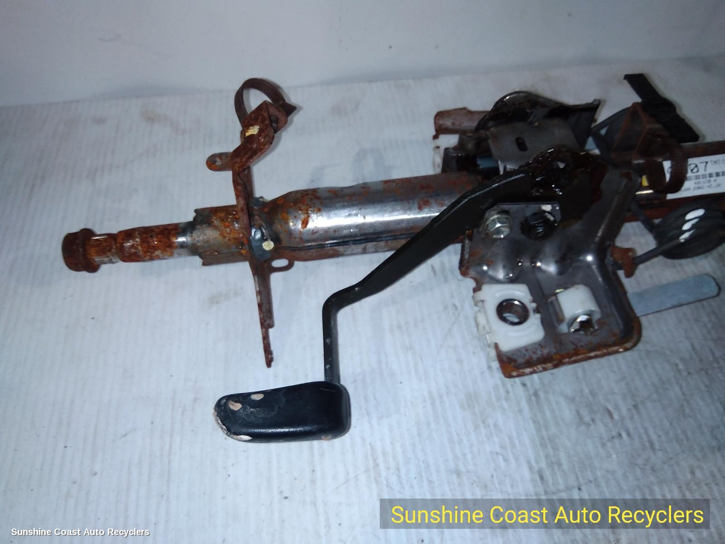 2002 Toyota Hilux Steering Column