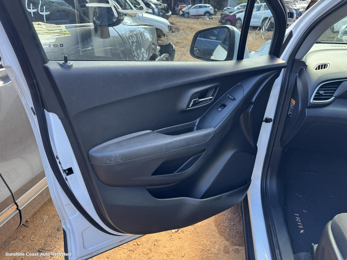 2013-2020 Holden Trax Door Trim