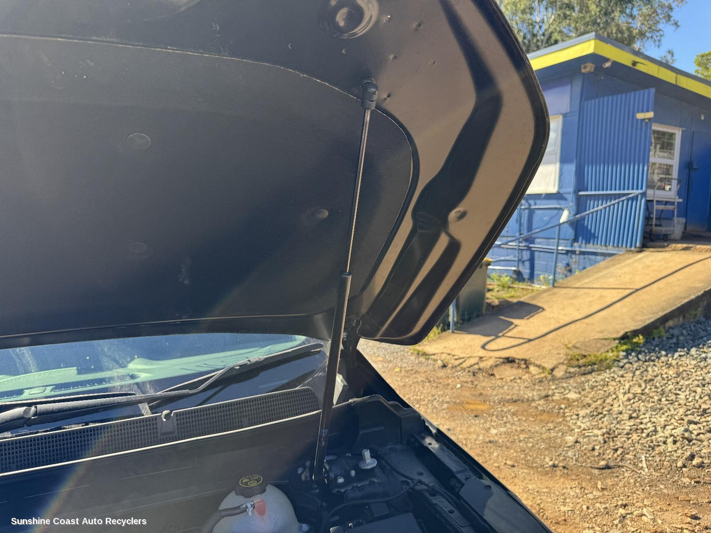 2019 Holden Acadia Bonnet Hinge Strut