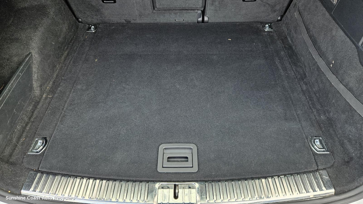 2010-2018 Volkswagen Touareg Floor Mats