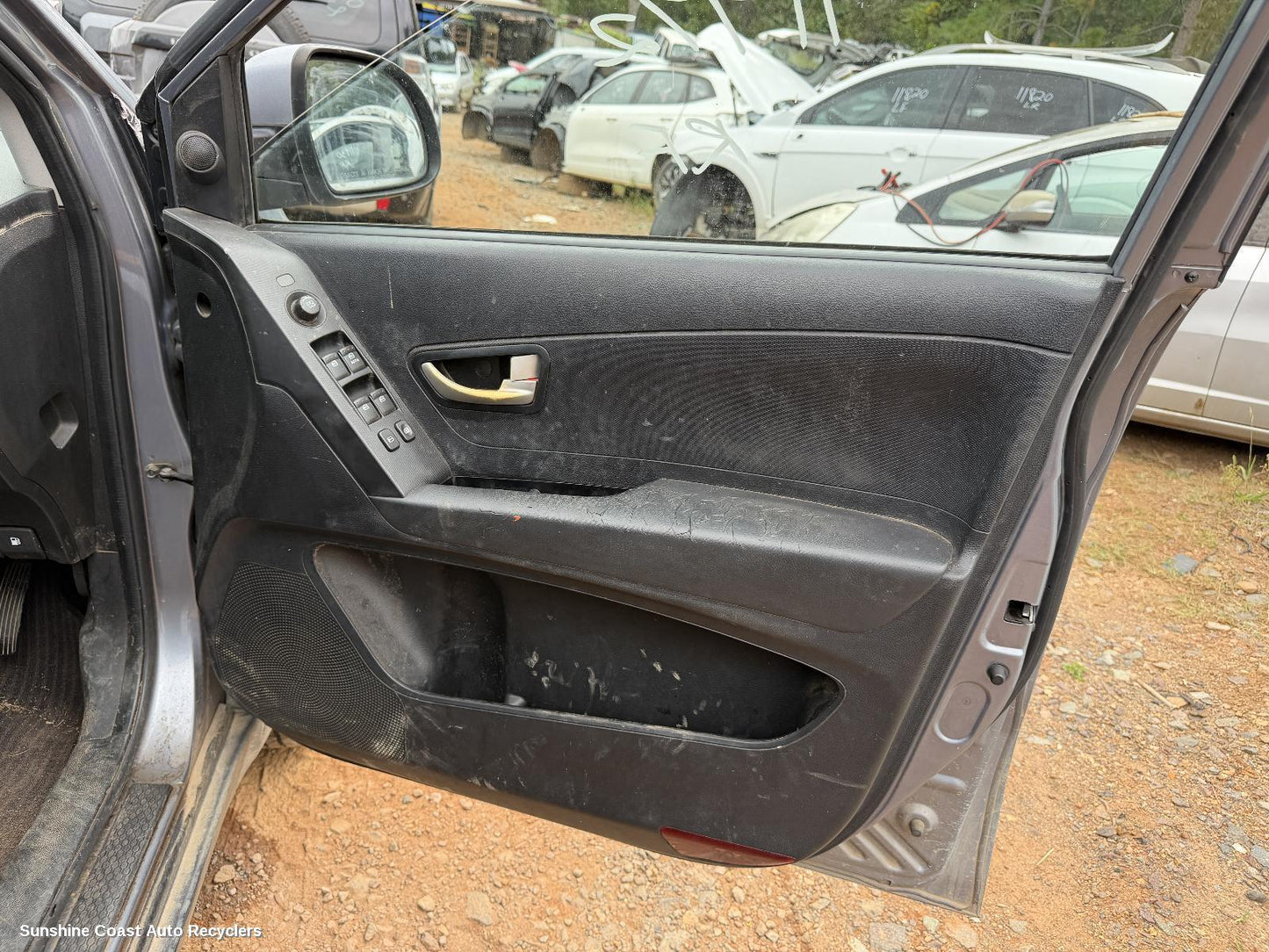 2011-2019 Ssangyong Korando Right Front Window Reg Motor