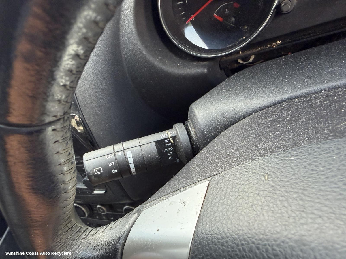 2007-2014 Nissan Dualis Combination Switch