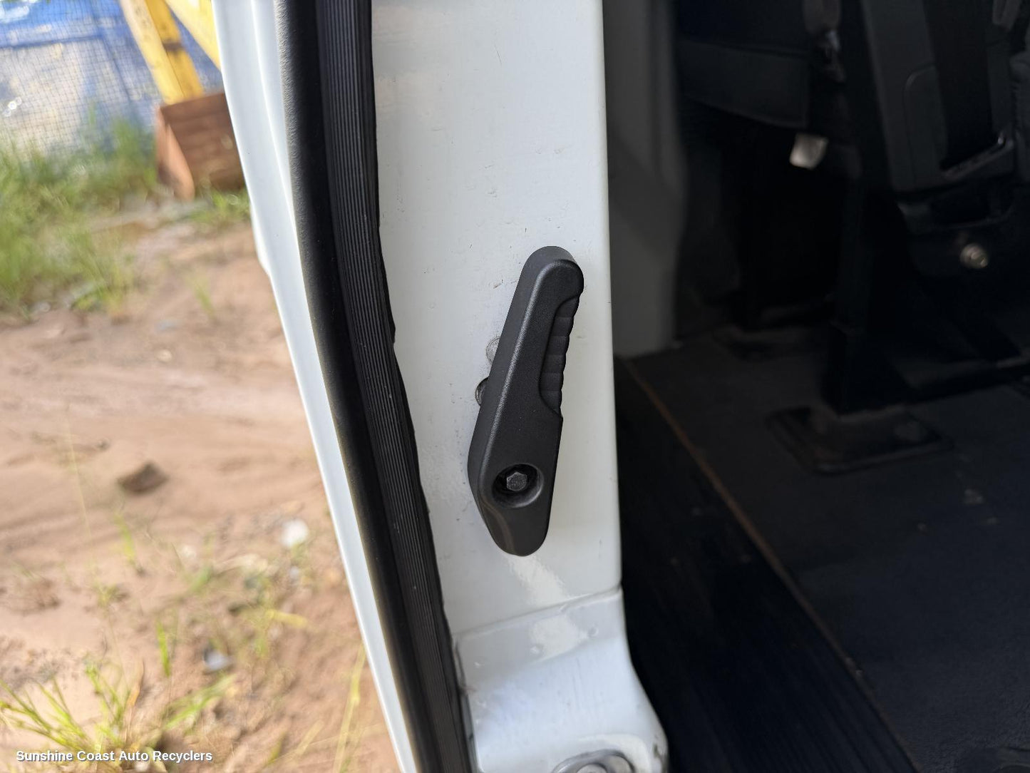 2020-2026 Ldv Deliver 9 Tailgate Handle