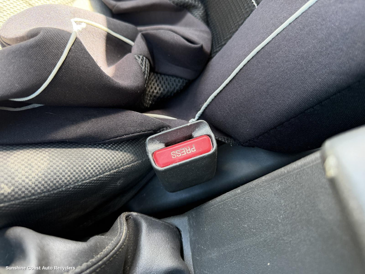 2010-2015 Nissan Navara Seatbelt Stalk