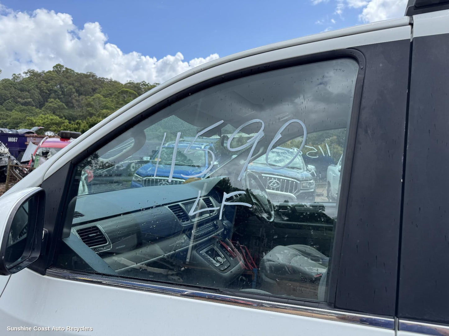 2019 Ldv G10 Left Front Door Window