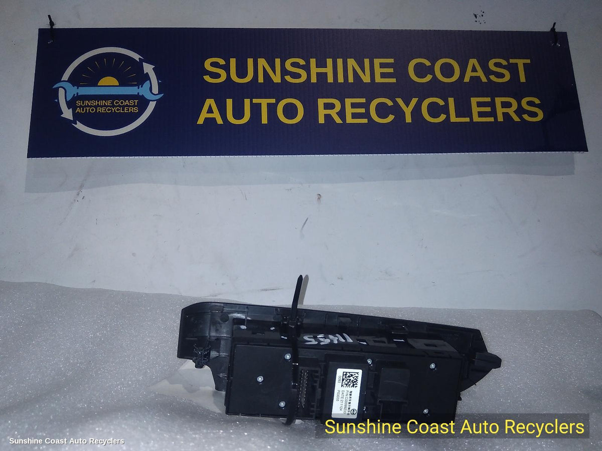 2017-2024 Ldv D90 Pwr Dr Wind Switch