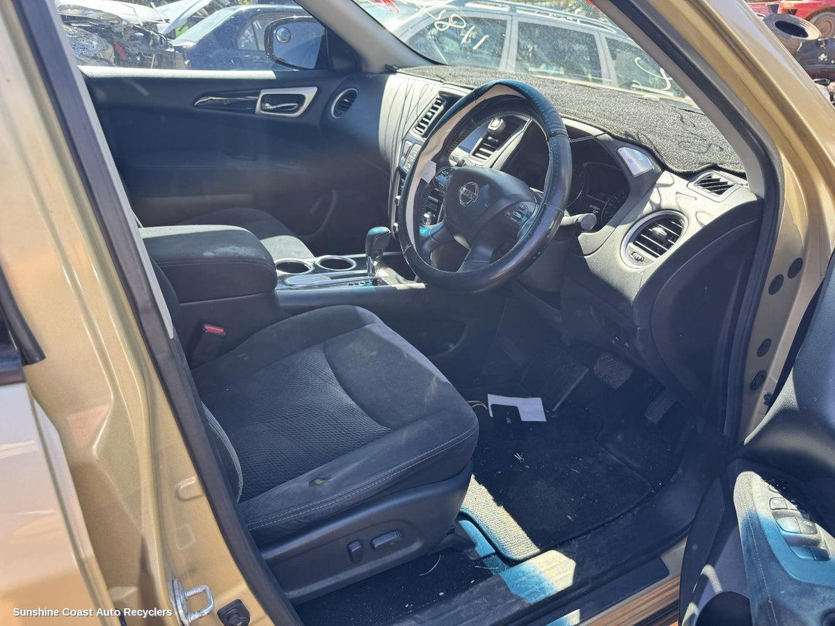 2013-2016 Nissan Pathfinder Right Guard