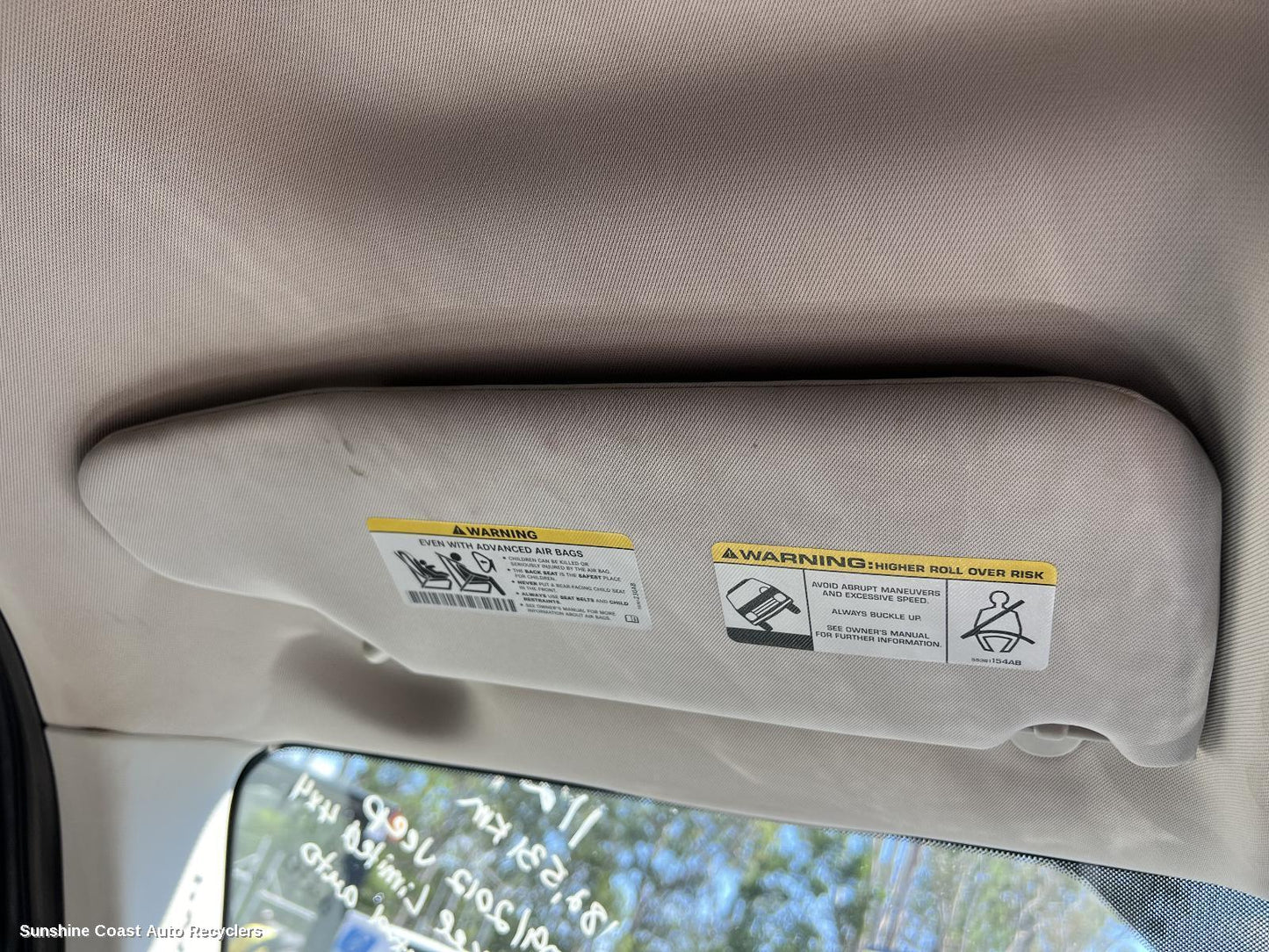 2012 Jeep Cherokee Sunvisor