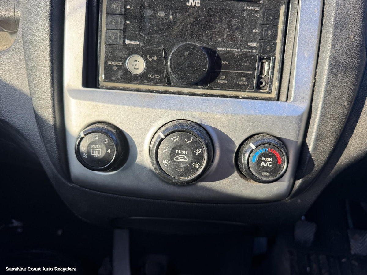 2008-2010 Kia Sportage Heater Ac Controls