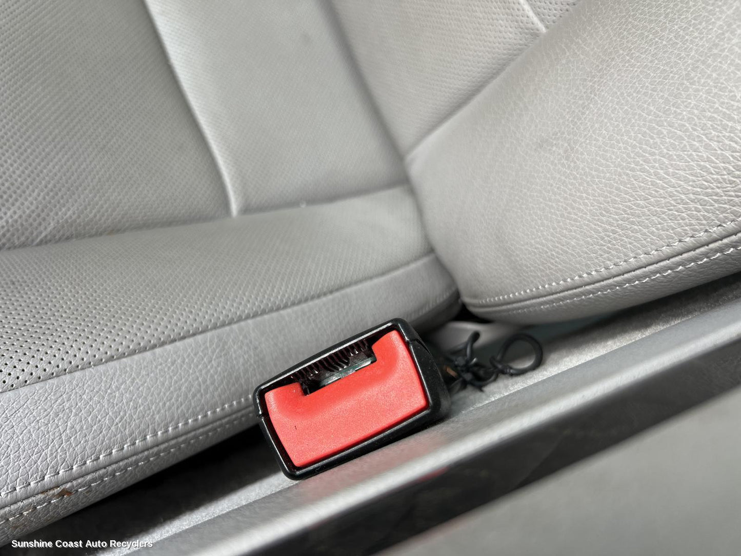 2011 Bmw 7 Series Seatbelt Stalk