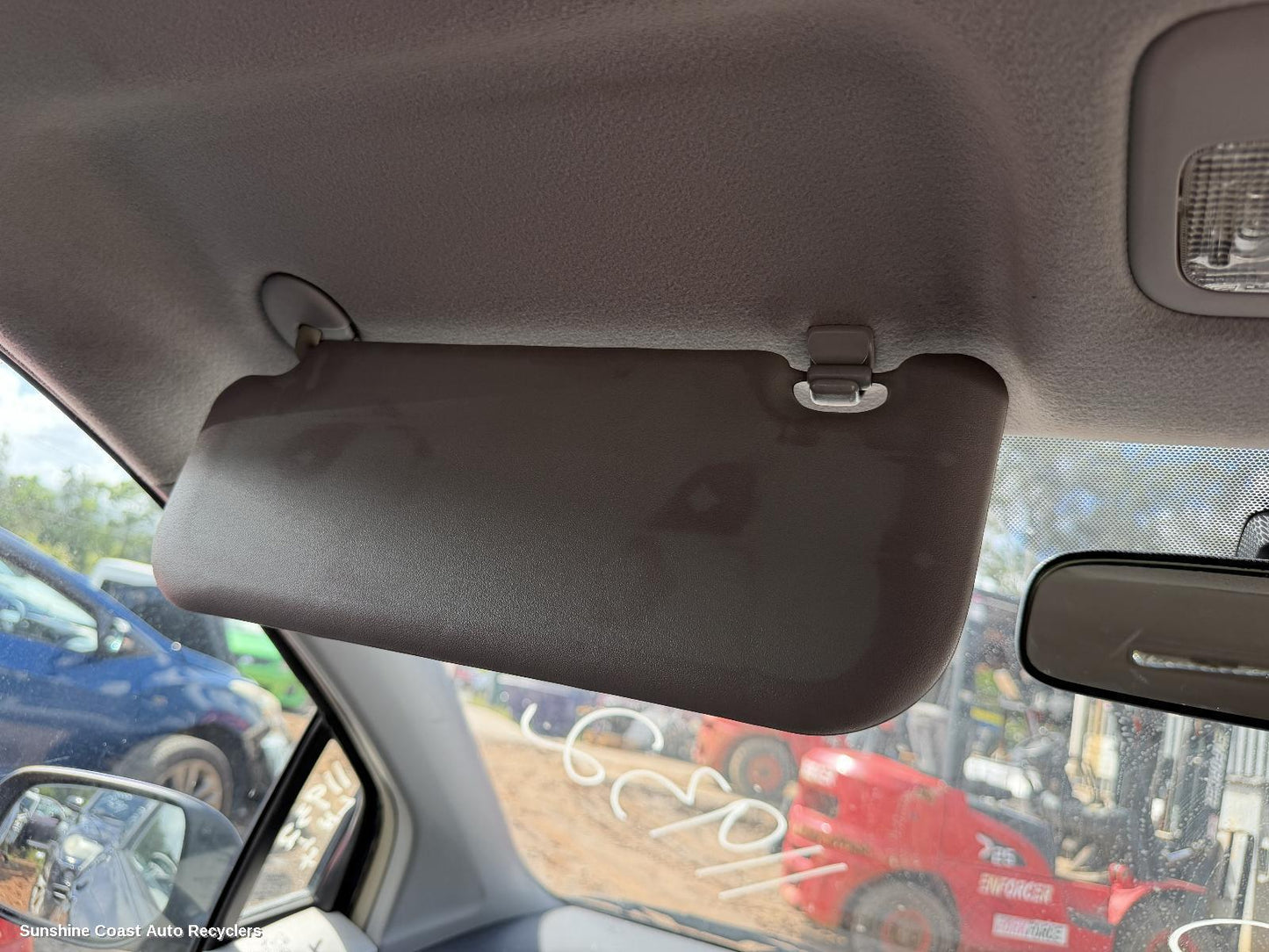 2005-2016 Toyota Yaris Sunvisor