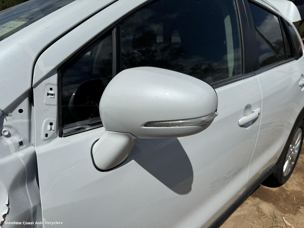 2022-2023 Suzuki S-cross Left Door Mirror