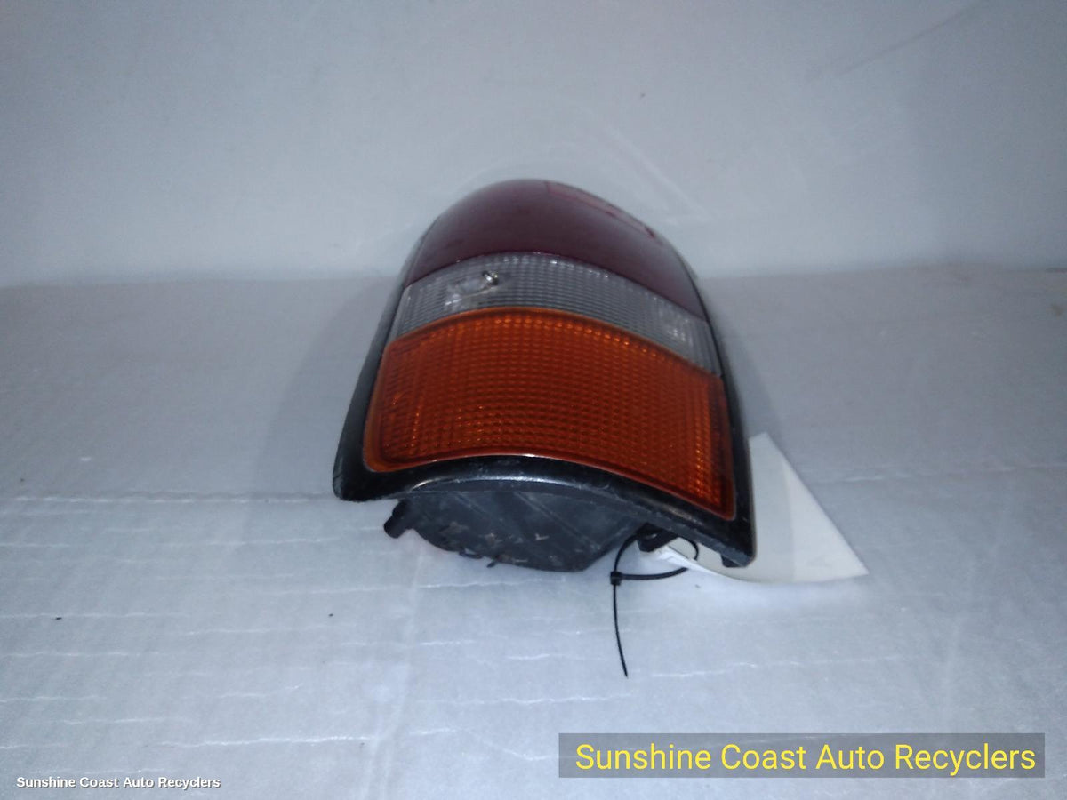 1990-1998 Toyota Landcruiser Right Taillight
