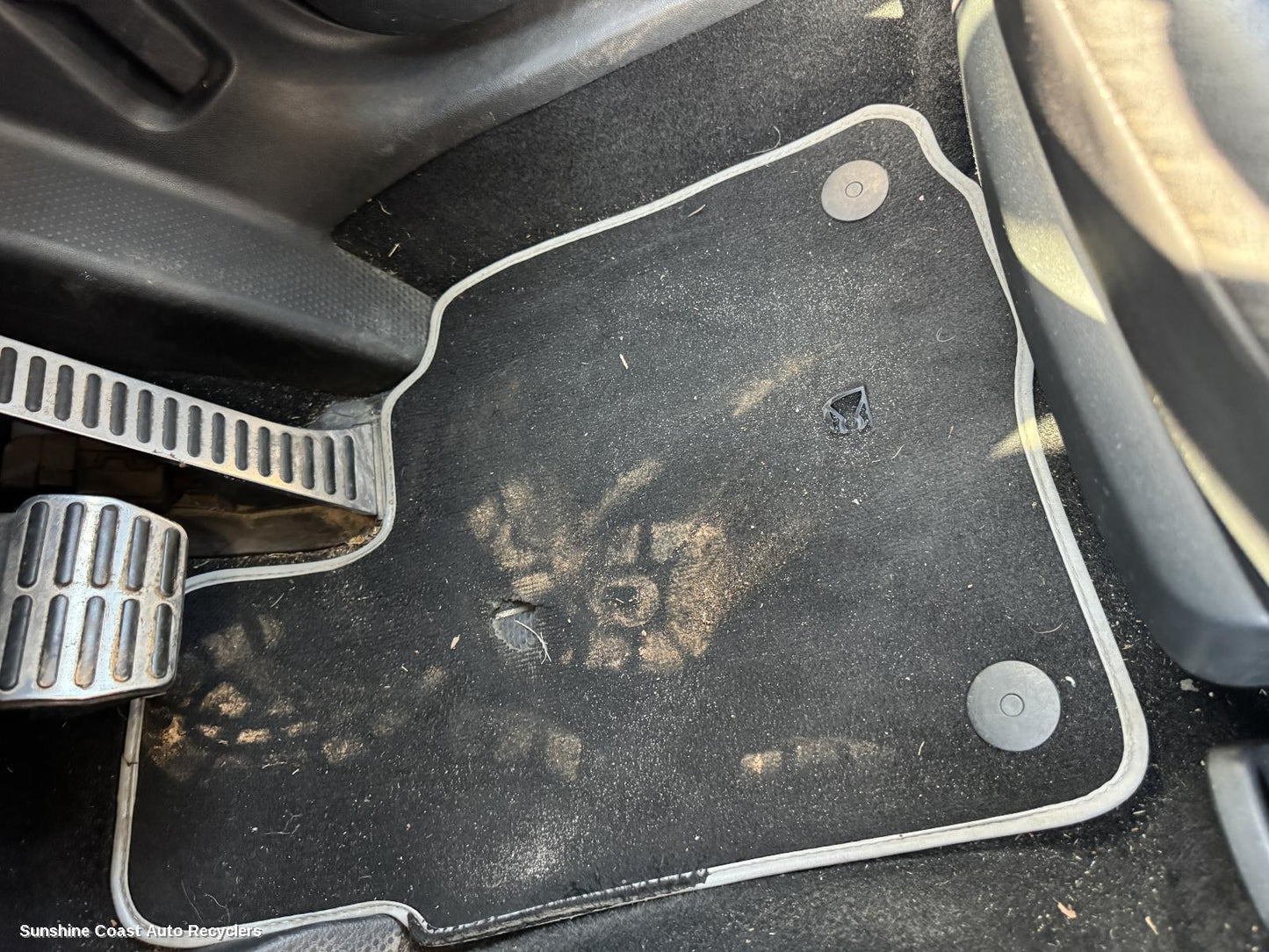 2011 Skoda Octavia Floor Mats