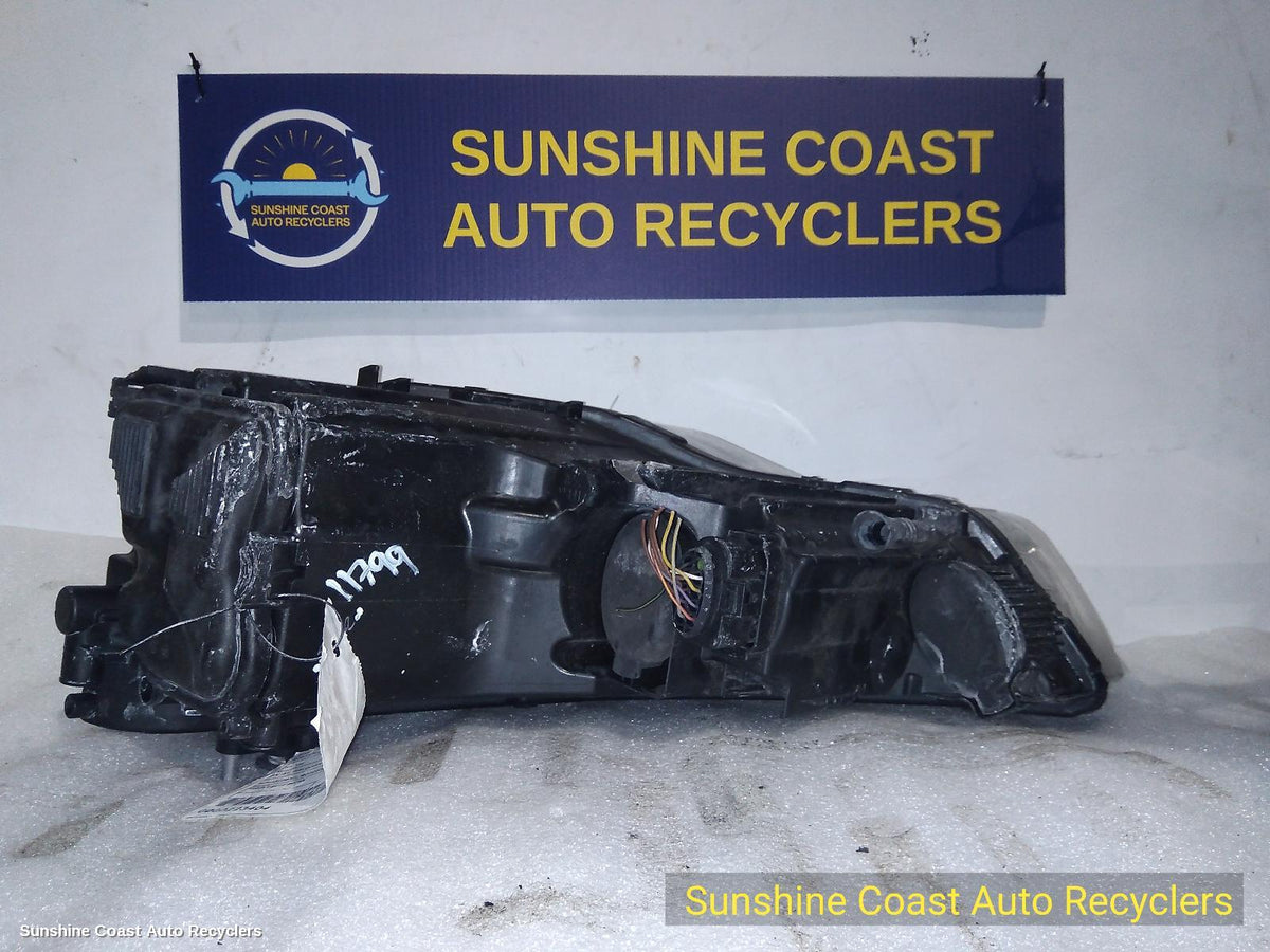 2010-2014 Audi A1 Right Headlamp