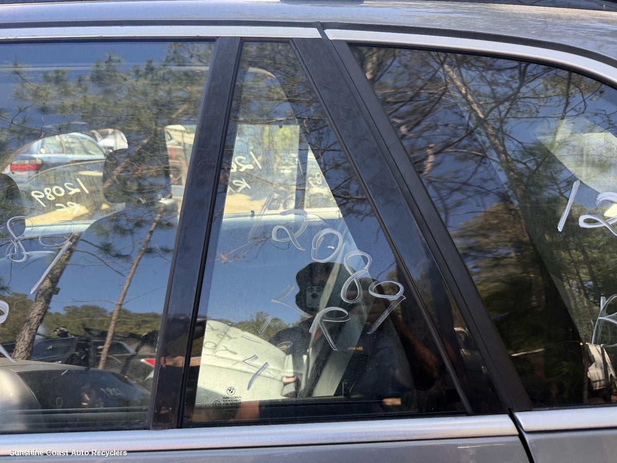 2006-2013 Bmw X5 Left Rear 1 4 Door Glass