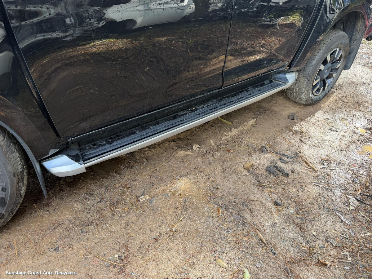 2020-2026 Mazda Bt50 Side Step Skirt