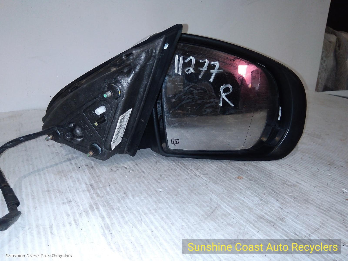 2014-2018 Jeep Cherokee Right Door Mirror