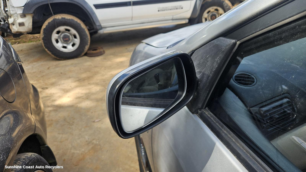 2001-2004 Toyota Corolla Left Door Mirror