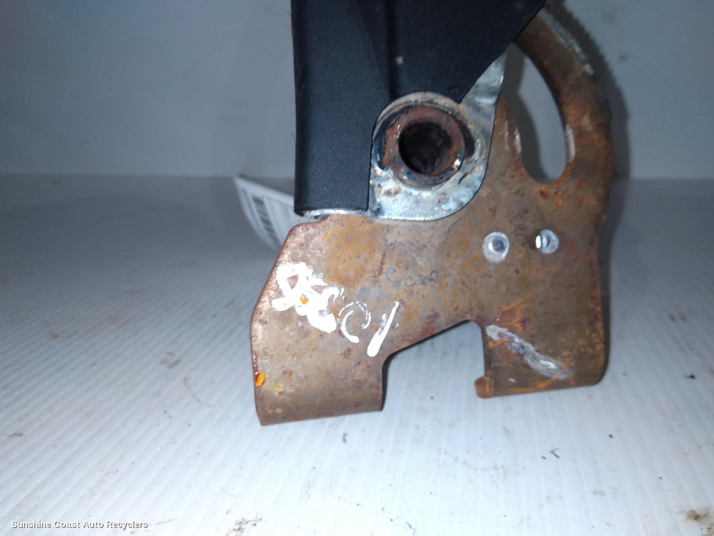 2008 Mitsubishi Pajero Handbrake Lever
