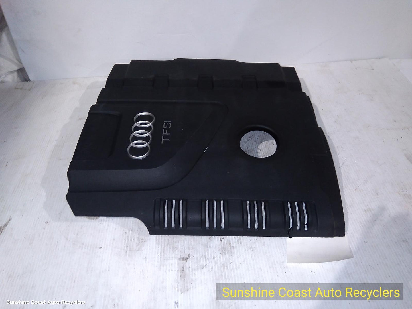 2011 Audi Q5 Engine Cover