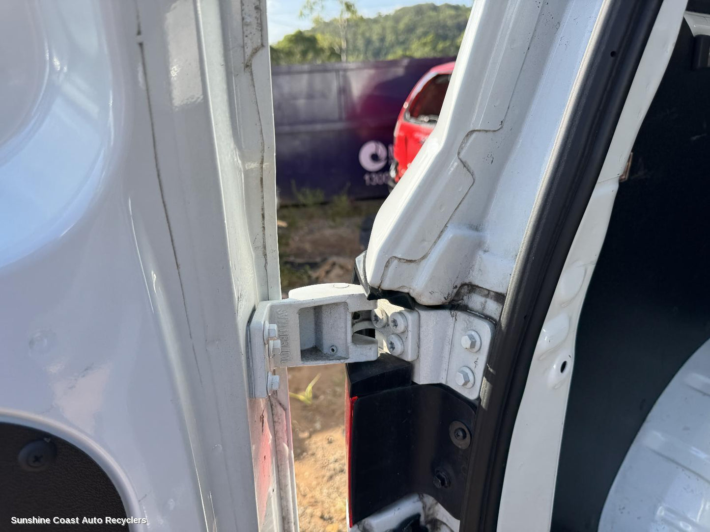 2020 Ldv G10 Bootlid Tgate Hinge