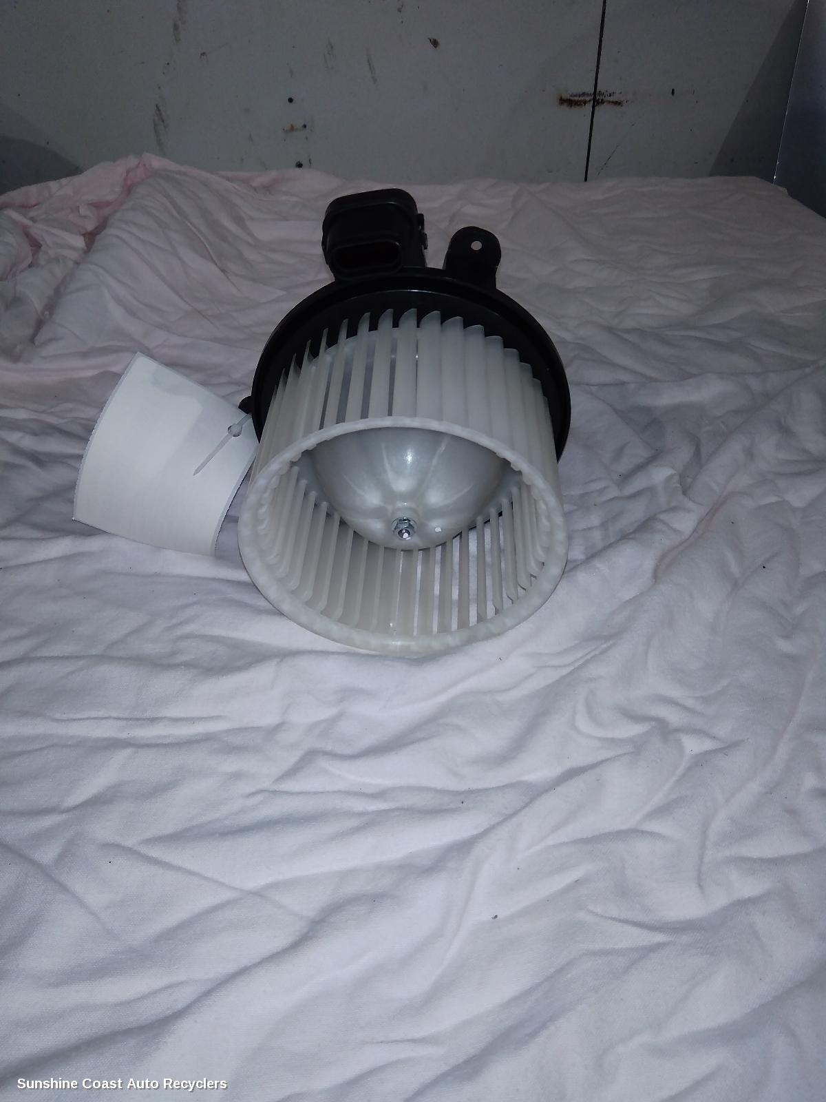 2021 Mitsubishi Triton Heater Fan Motor