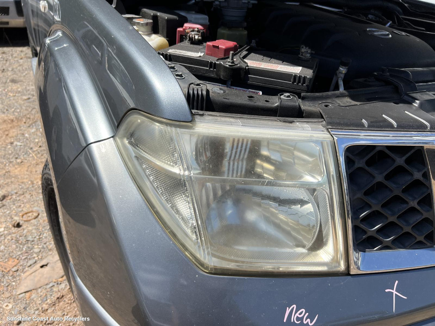 2010 Nissan Navara Right Headlamp