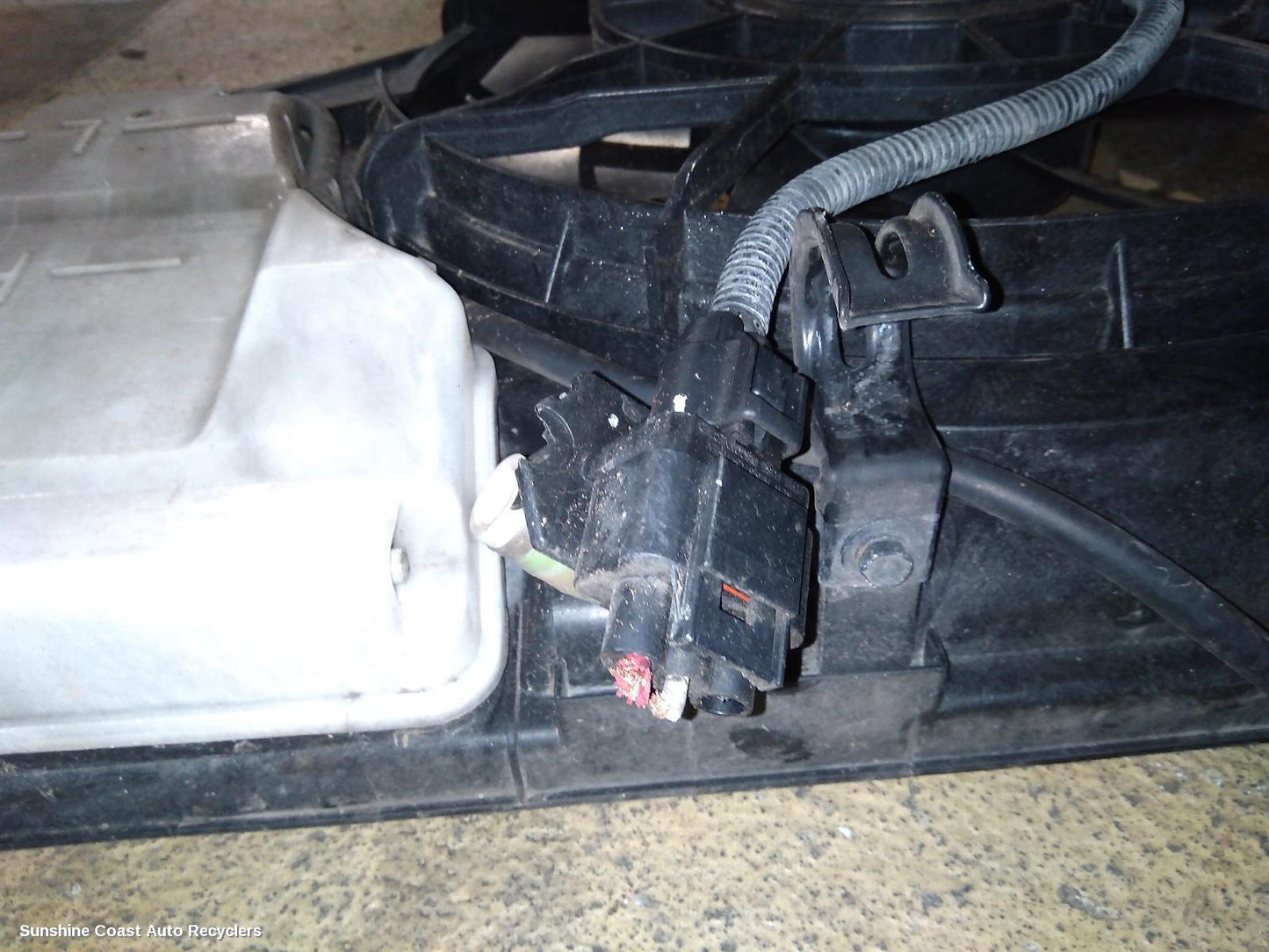 2011 Kia Cerato Fan
