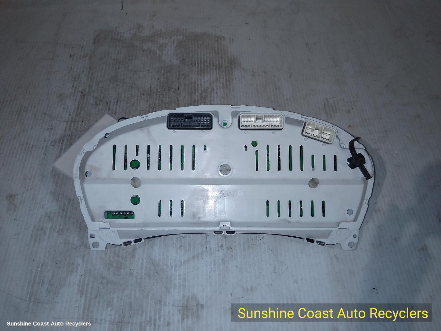 2008-2010 Hyundai Tucson Instrument Cluster