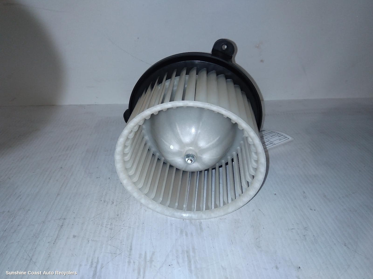 2021-2023 Mitsubishi Triton Heater Fan Motor