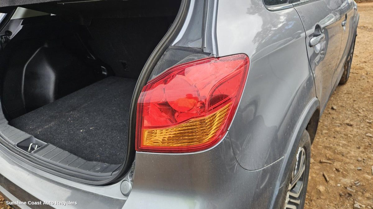 2010-2019 Mitsubishi Asx Right Taillight