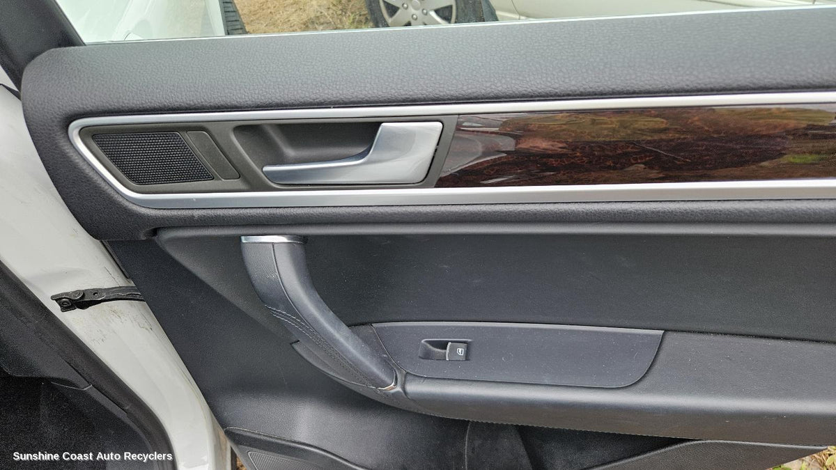 2010-2018 Volkswagen Touareg Door Handle