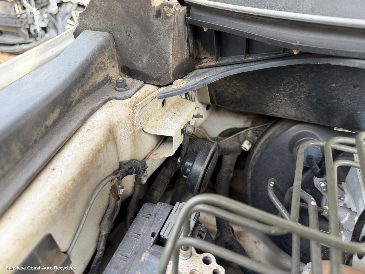 2012-2020 Holden Colorado Horn