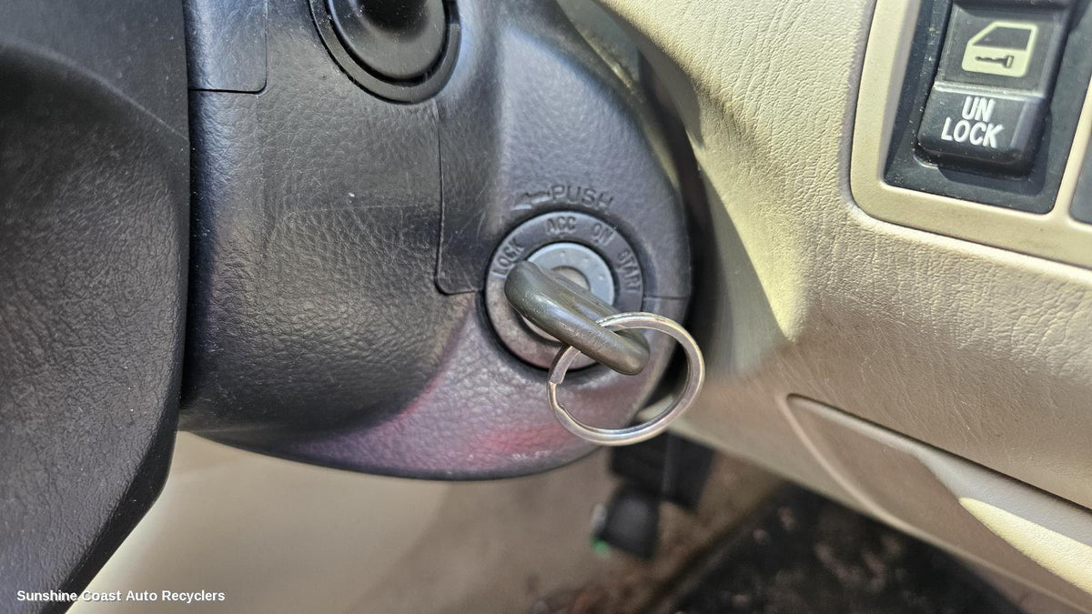 2001-2007 Toyota Corolla Ignition W  Key