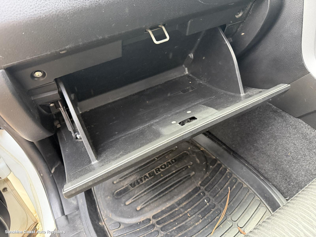 2008-2018 Suzuki Vitara Glove Box