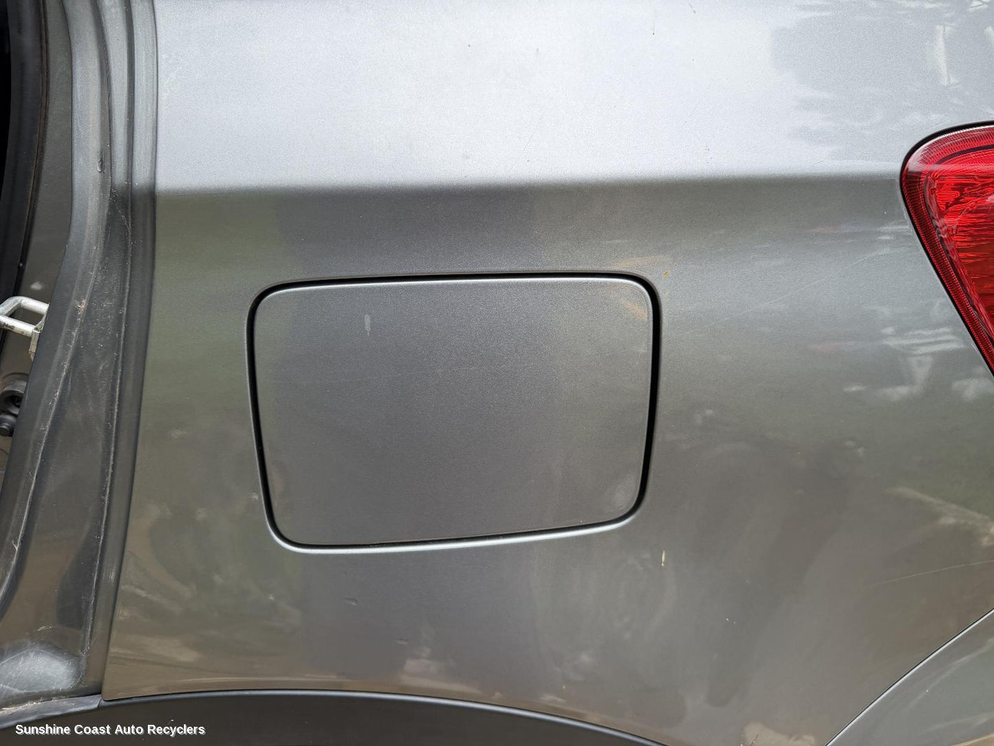 2014 Suzuki S-cross Fuel Door   Filler