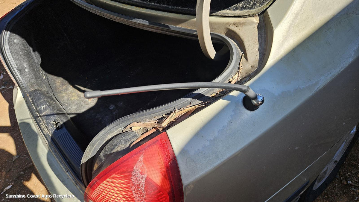 2000-2003 Hyundai Elantra Antenna