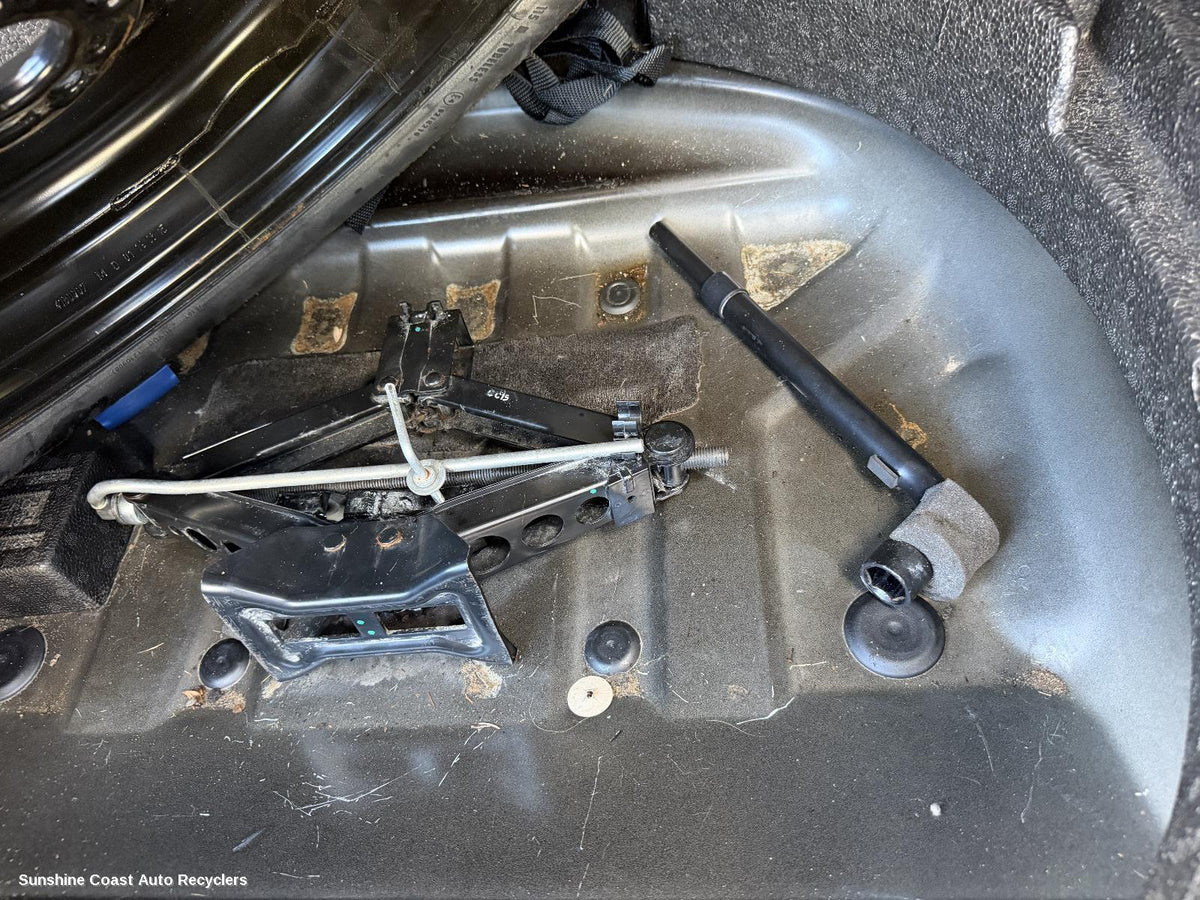 2011-2019 Land Rover Rangerover Evoque Jack Tool Kit